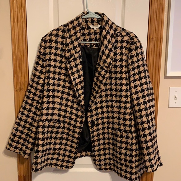 Amaryllis Houndstooth Coat - Picture 2 of 8